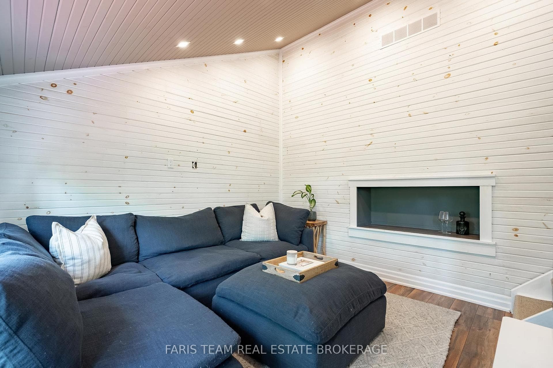 49 Huronwoods Drive photo 15