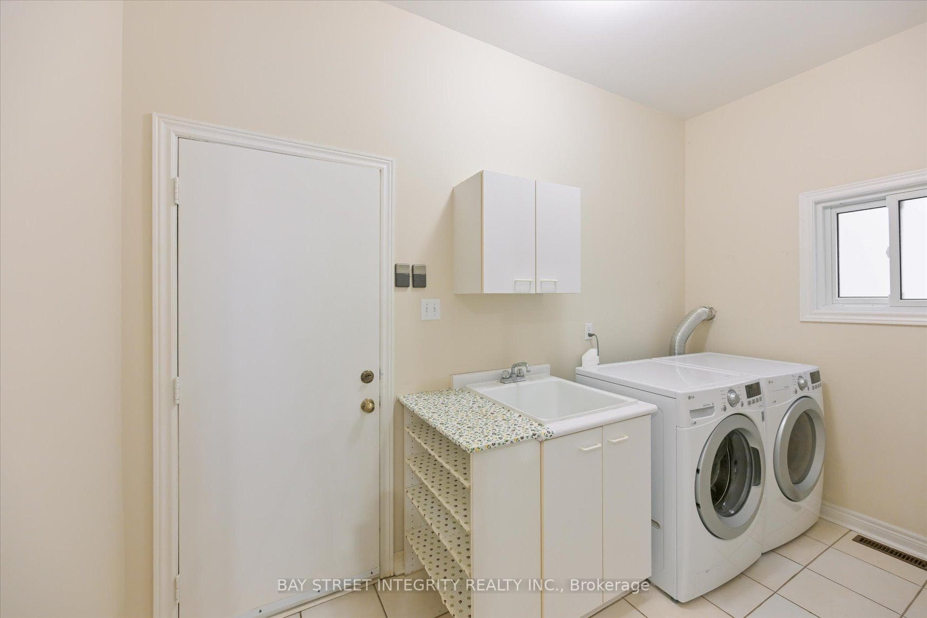 67 Grandlea Crescent photo 20