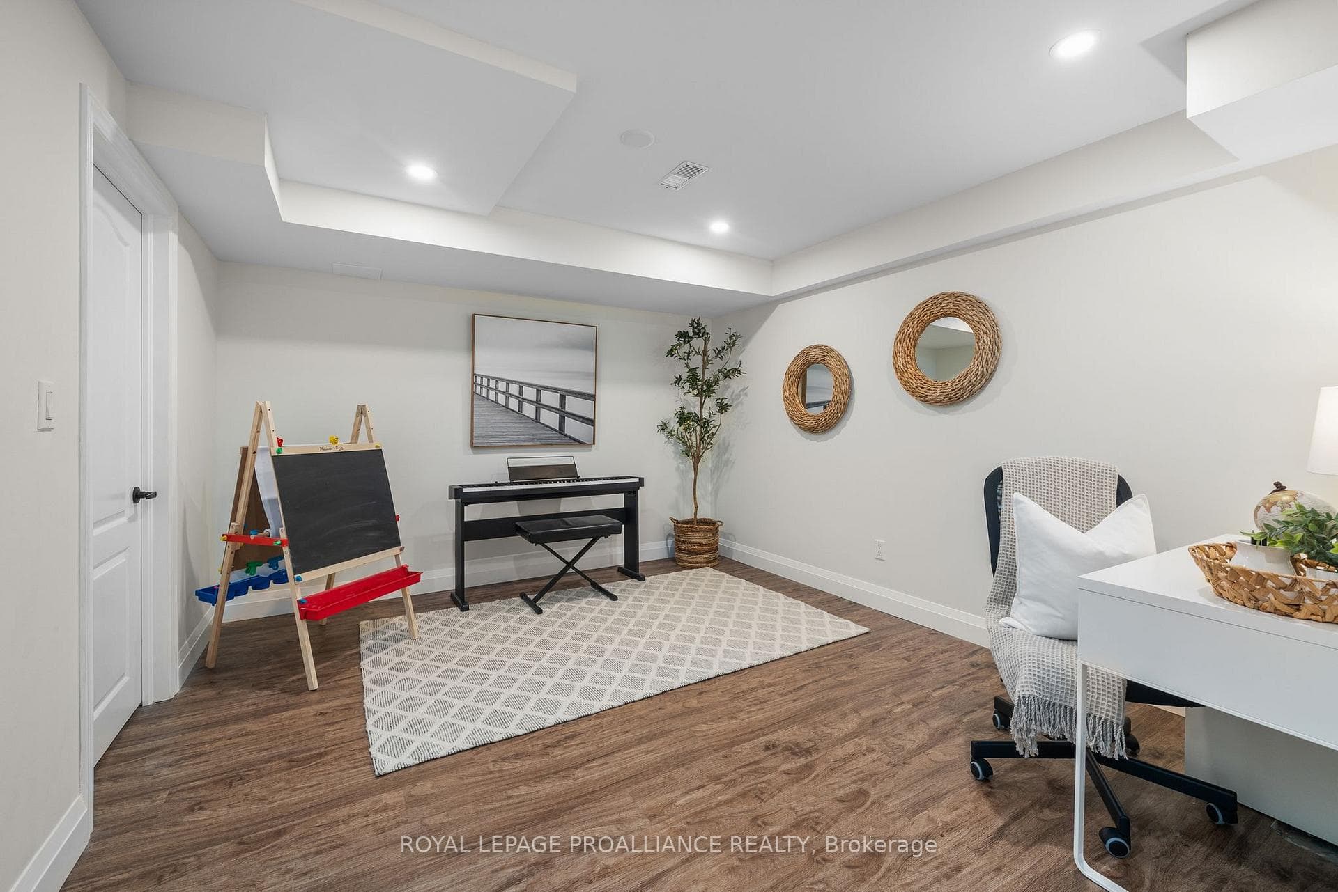 184 Strachan Street photo 36