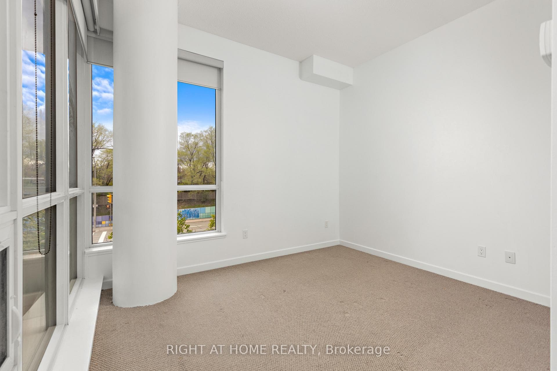 52 Forest Manor Road Unit 108 photo 28