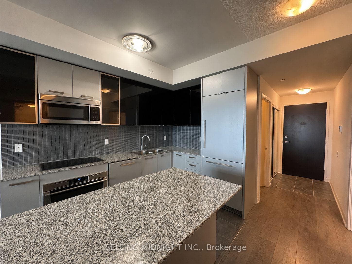5162 Yonge Street Unit PH301 photo 3