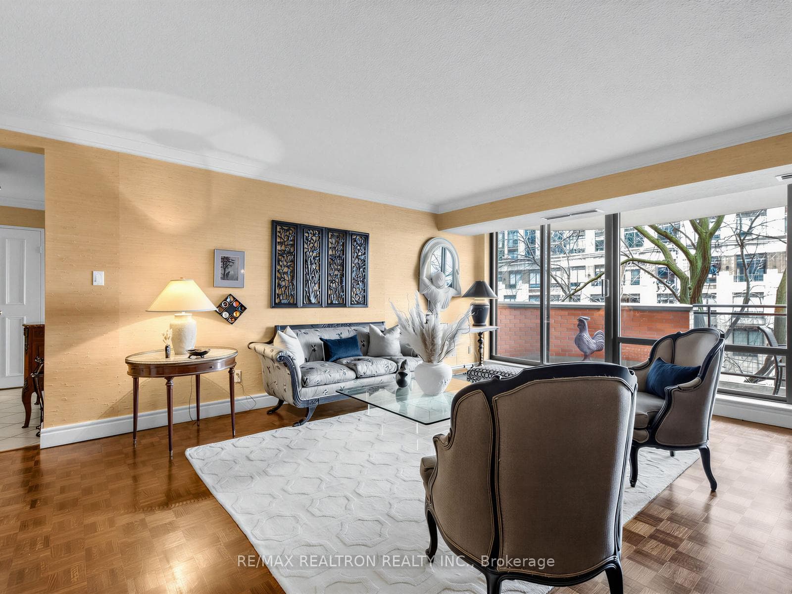 260 Heath Street Unit 404 photo 9