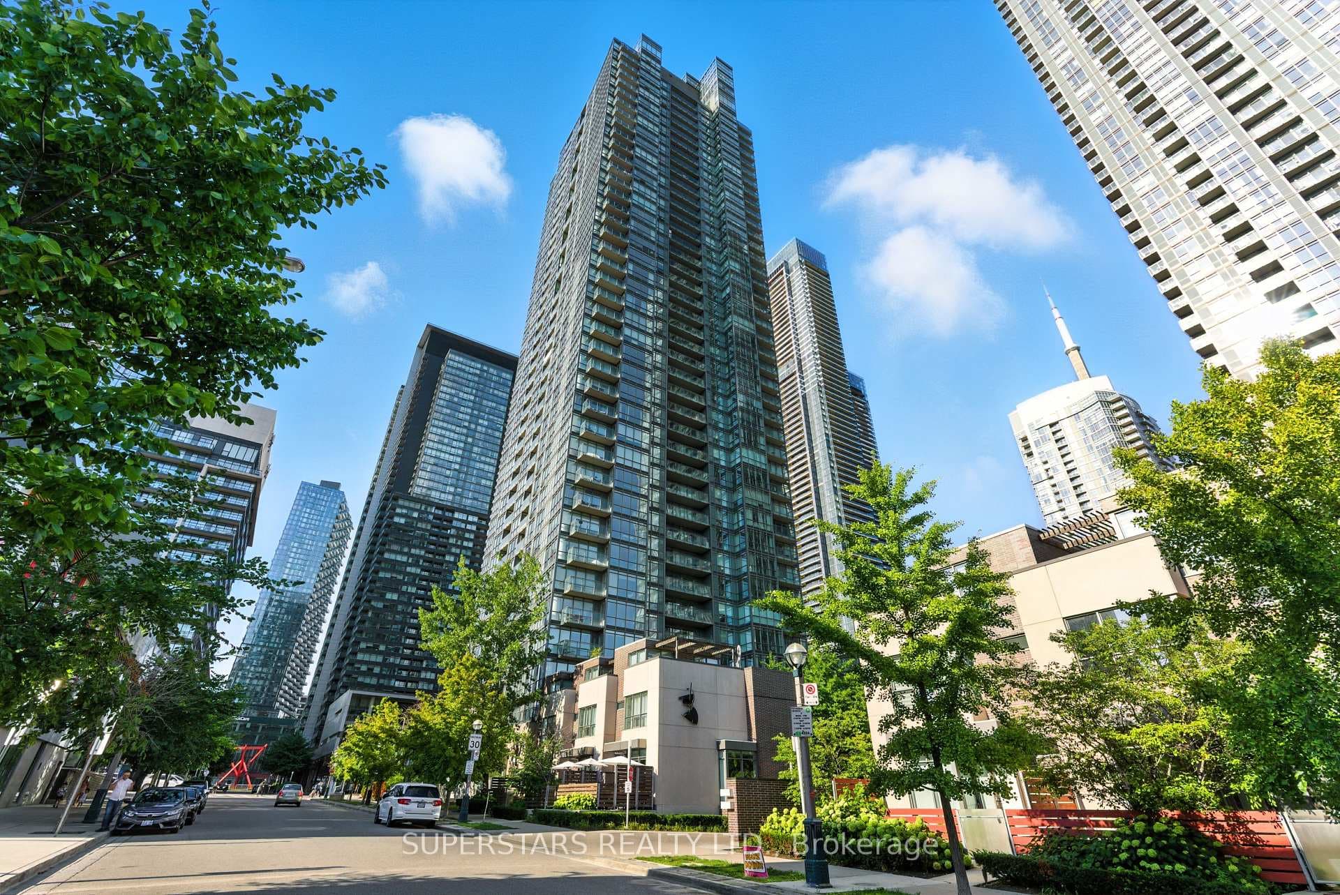15 Fort York Boulevard Unit 1008 photo 23