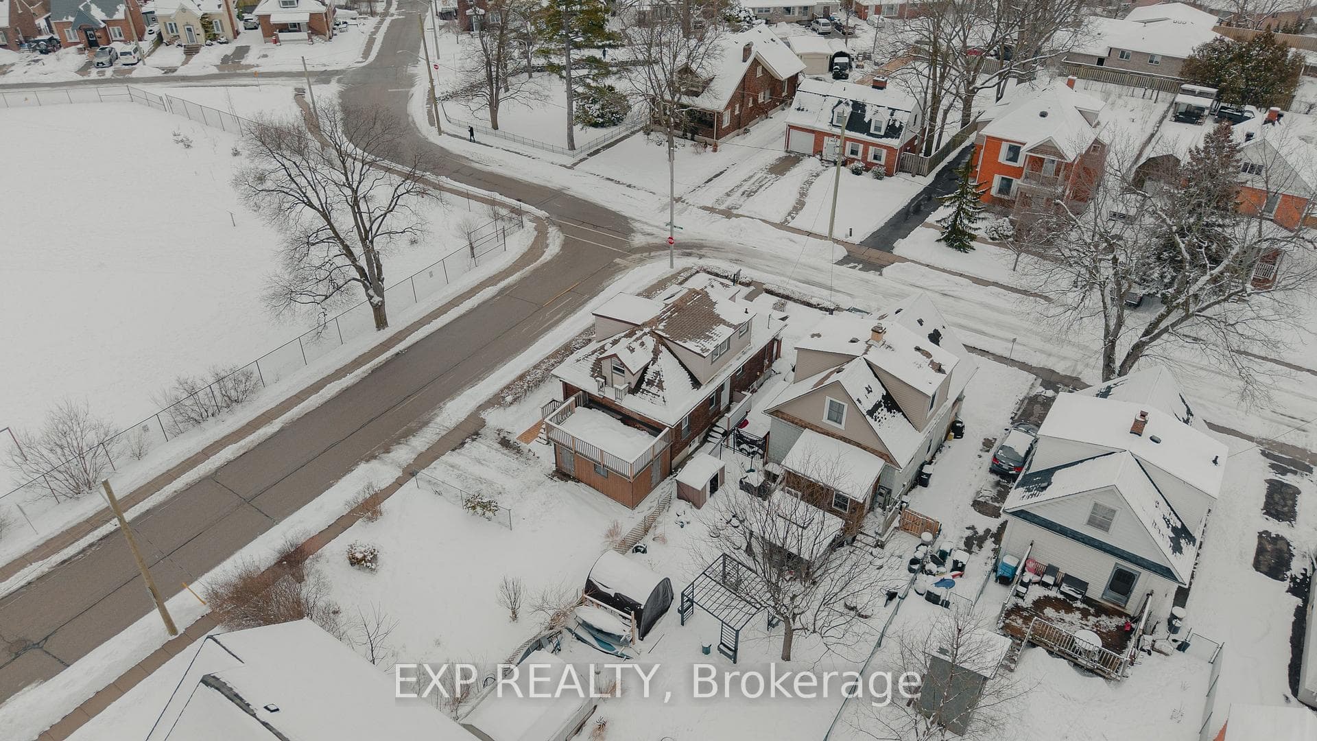 999 Vine Street photo 41