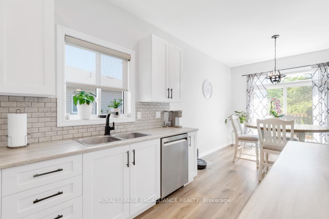 56 Redwood Drive photo 13