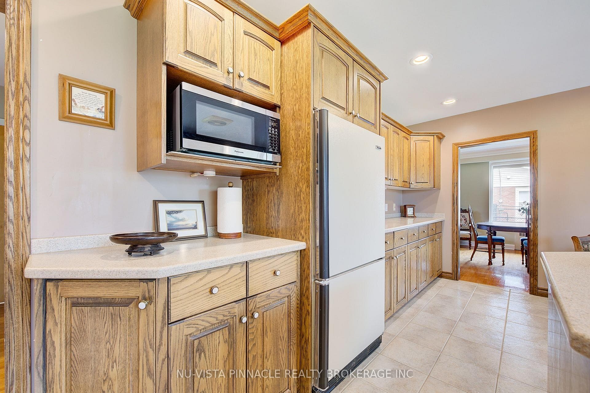 21752 Richmond Street photo 15