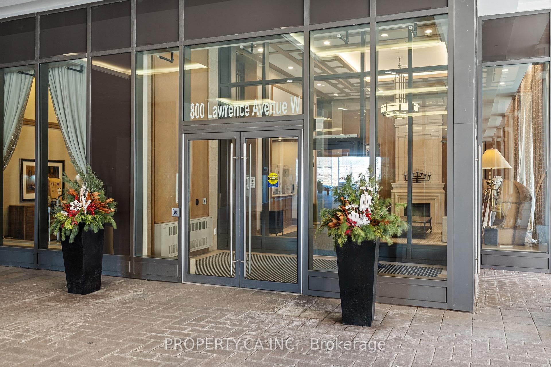 800 Lawrence Avenue Unit 306 photo 1