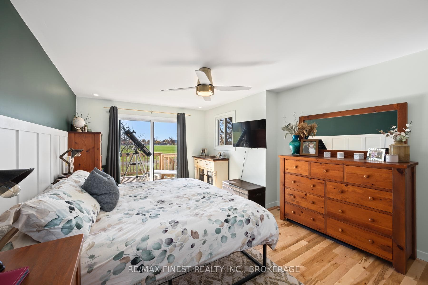 3167 PRINCESS Street photo 16