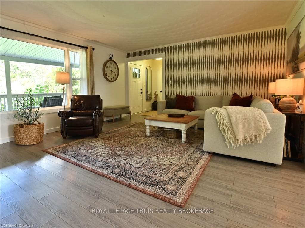 213 Woodland Drive photo 9
