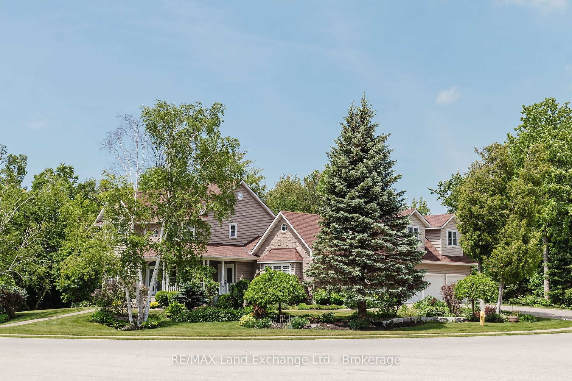 169 Trillium Drive, Port Elgin, Ont.
