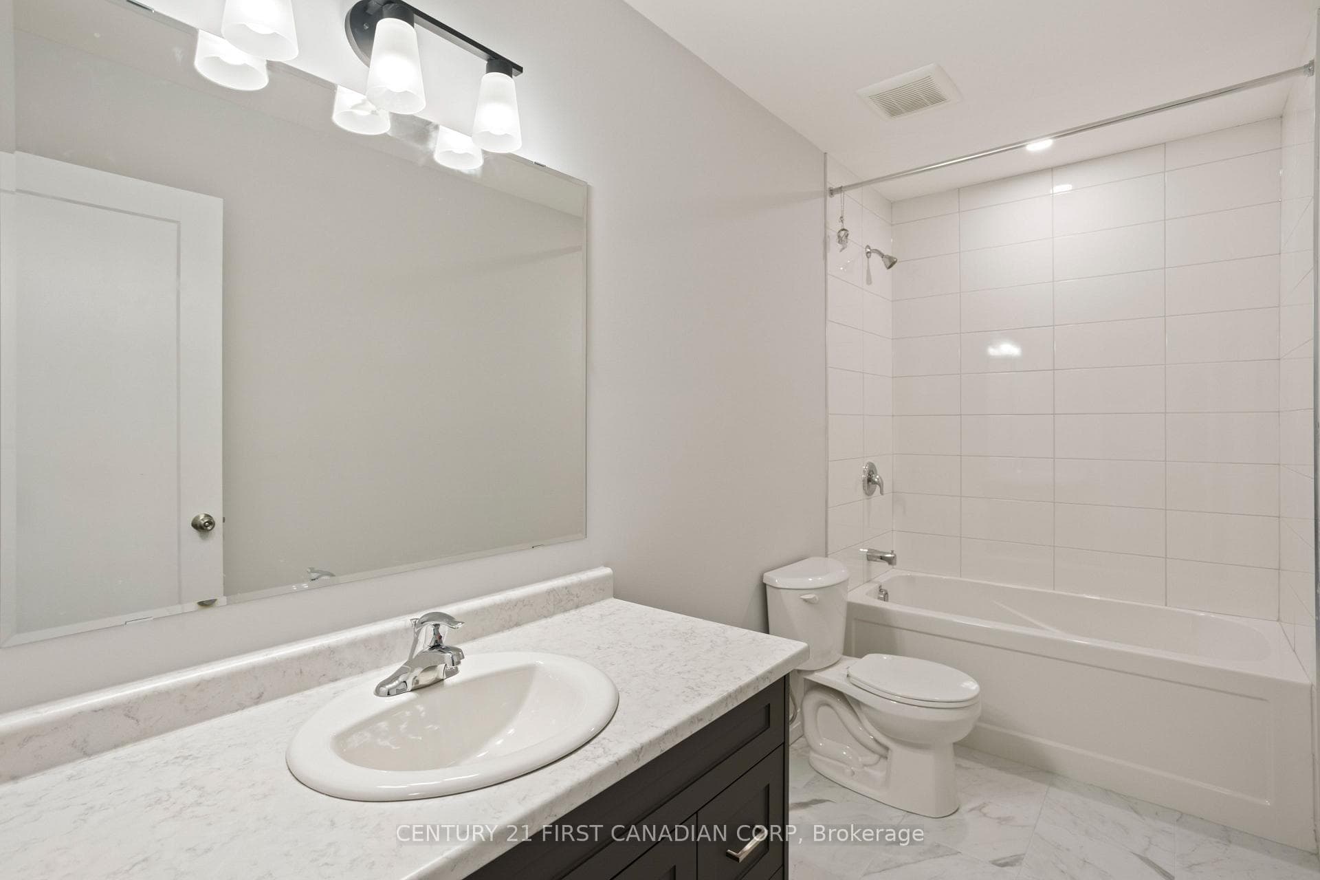 6901 HEATHWOODS Avenue photo 26