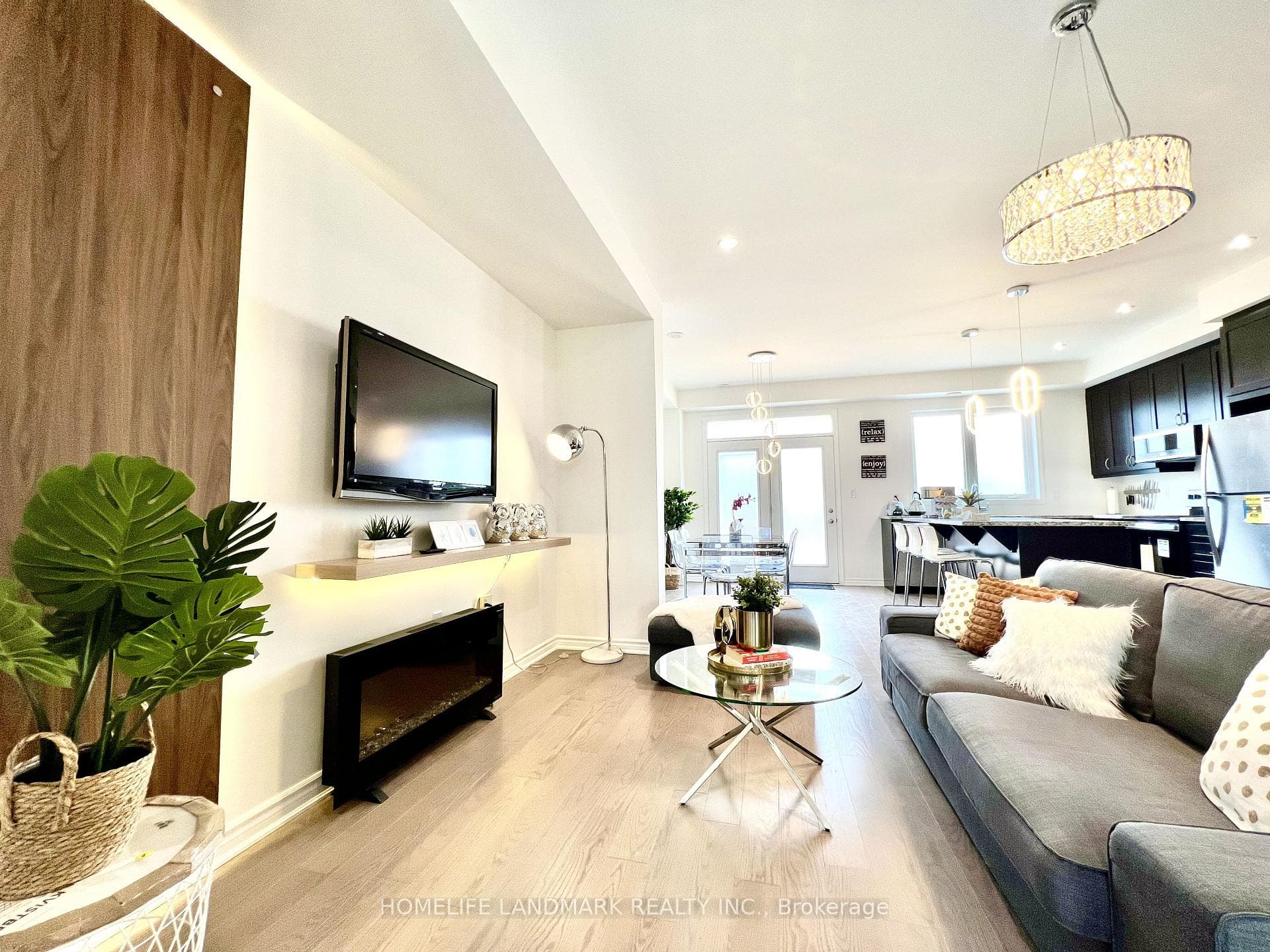 2nd Floor Great Room