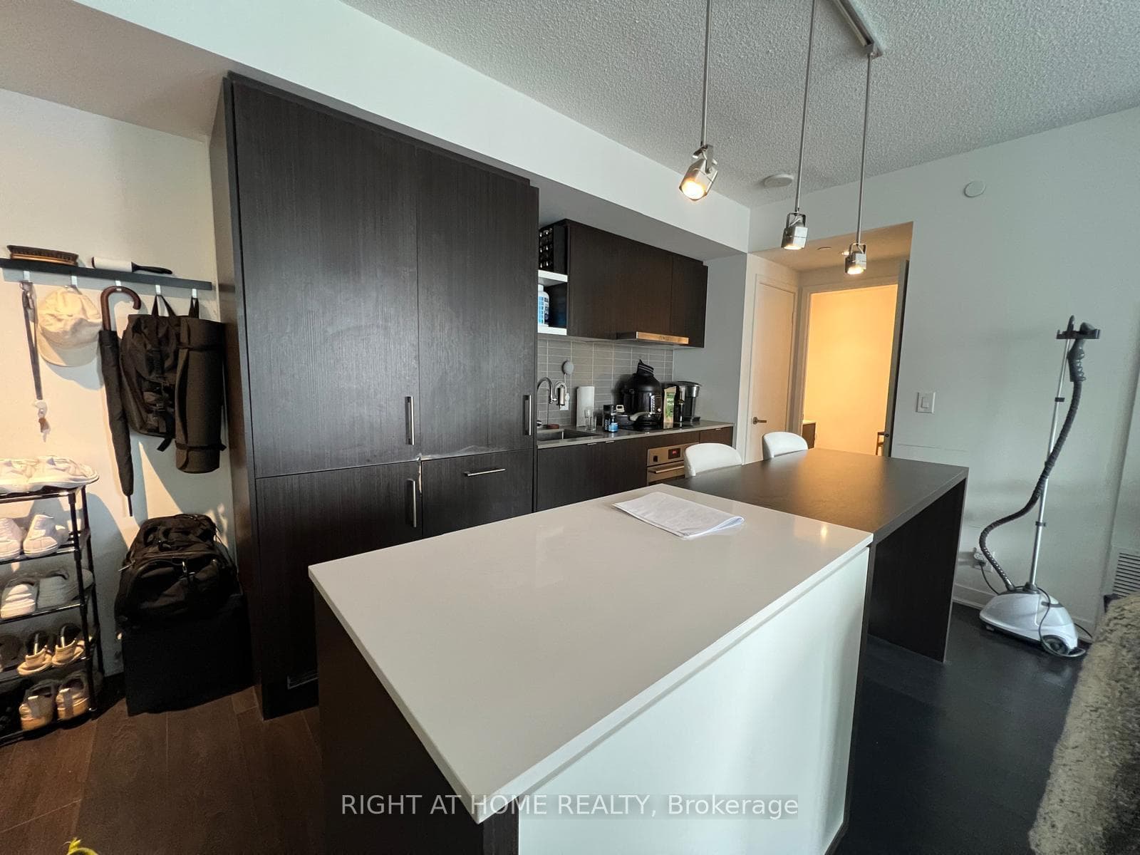 88 Harbour Street Unit 1206 photo 6