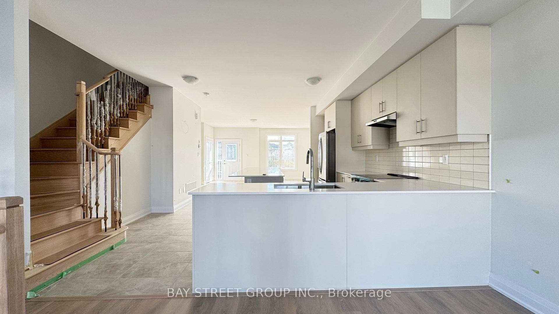 167 Seguin Street photo 5