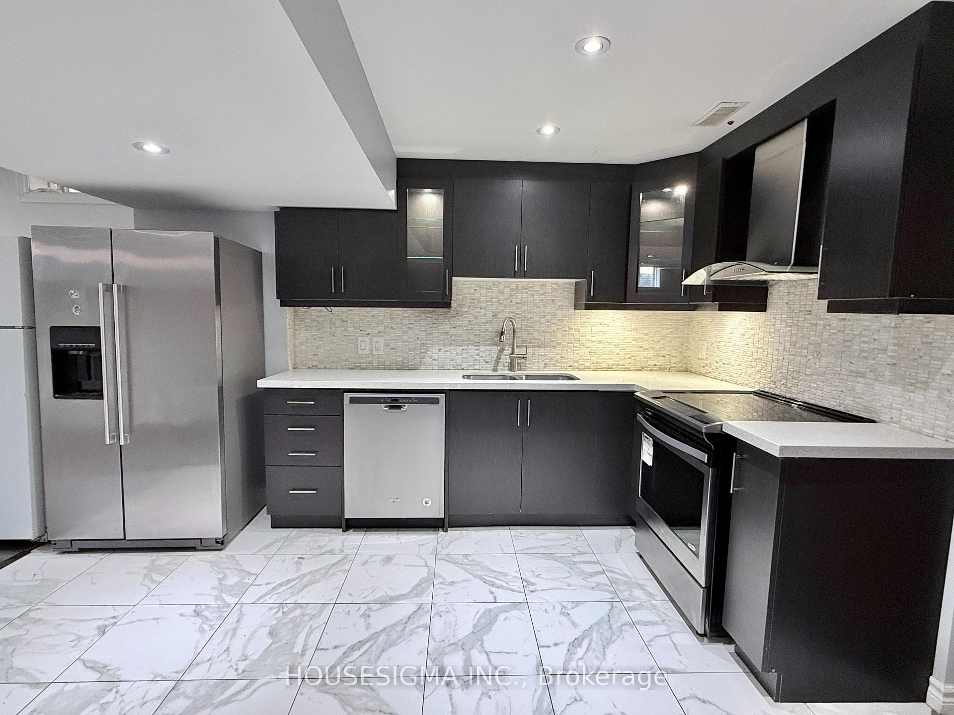 50 Victoriaville Road photo 41