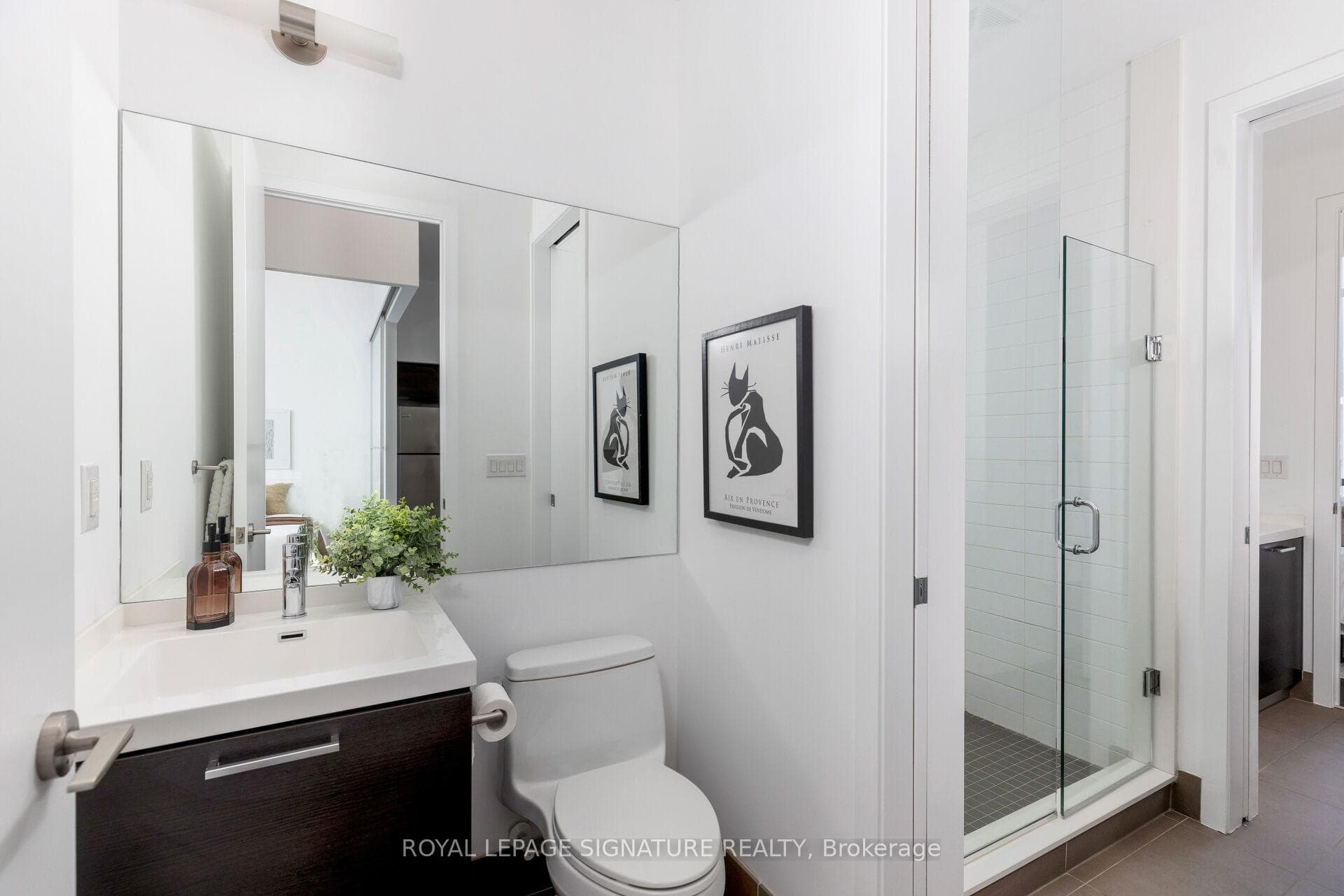 399 Adelaide Street Unit 914 photo 12