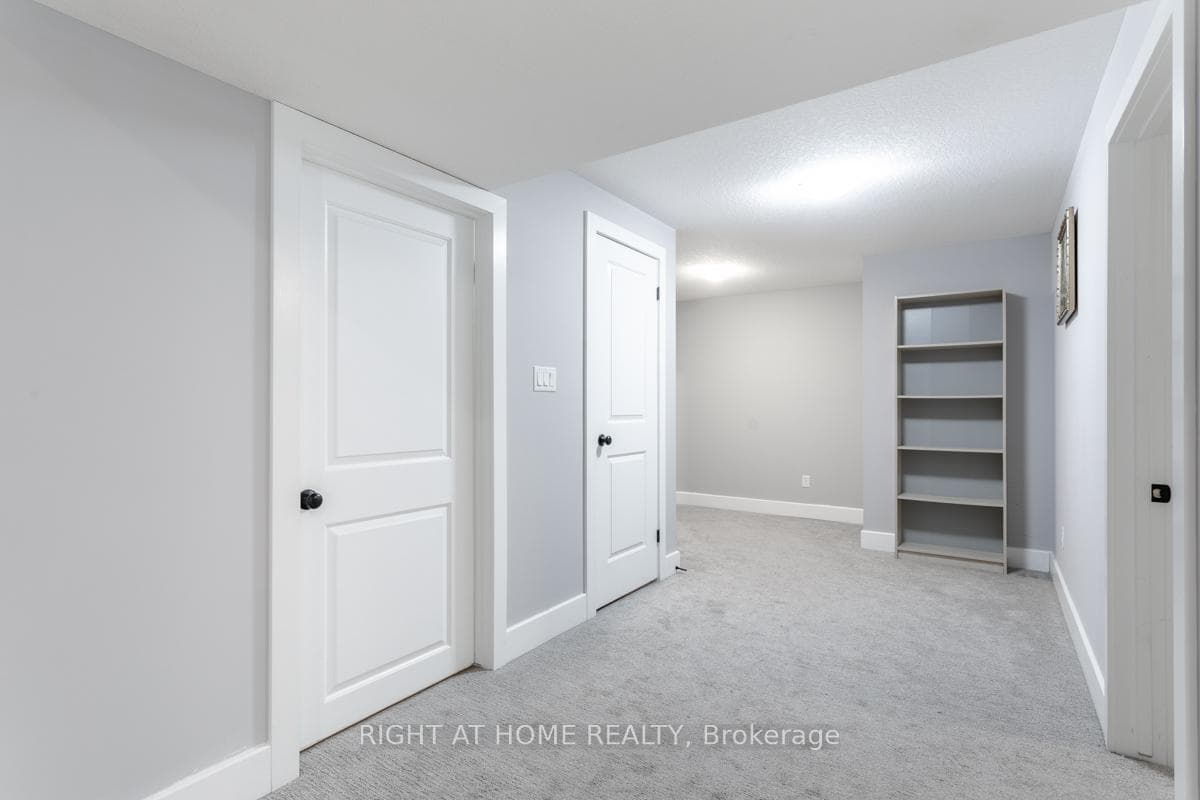 916 Moro Place photo 23