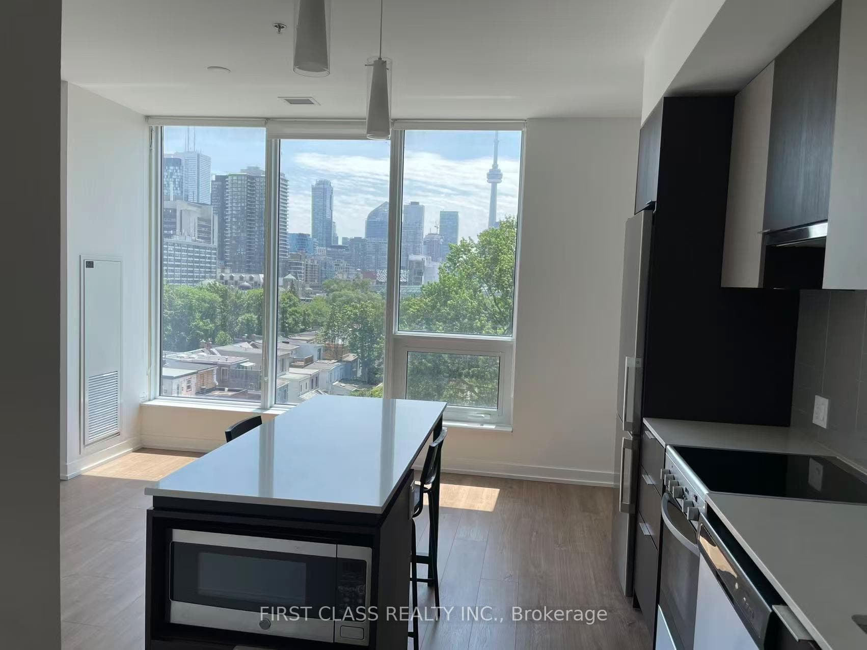 203 college Street Unit 610 photo 8