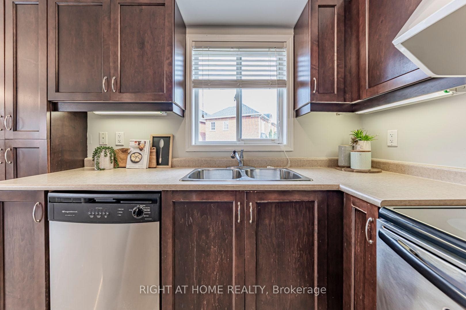 11 Olivett Lane photo 14
