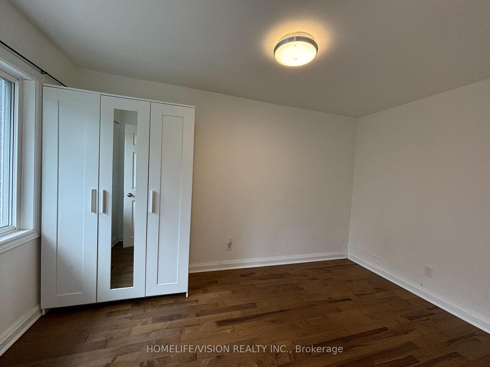 143 Belgravia Avenue Unit Upper S photo 11