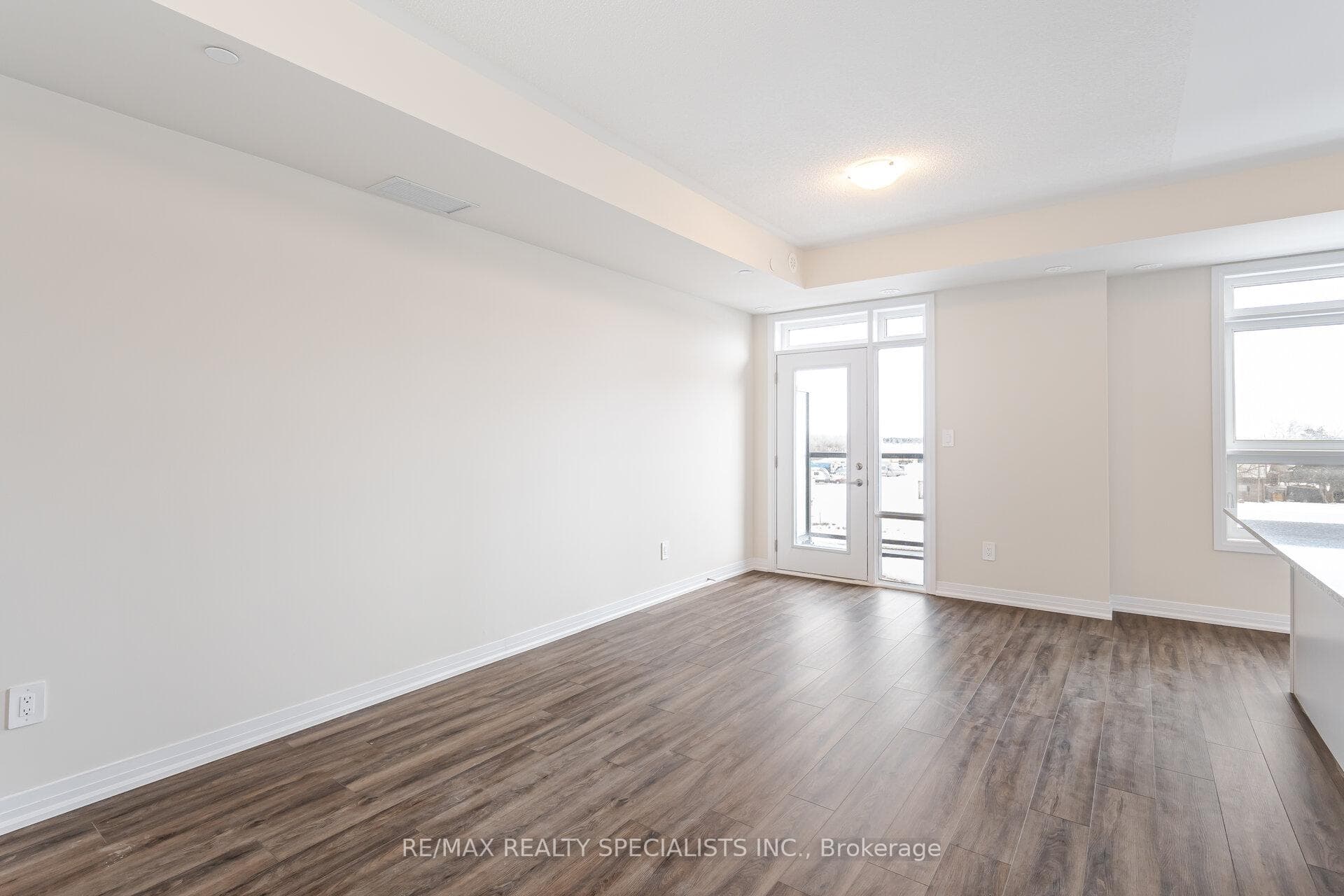 1581 Rose Way Unit 116 photo 9