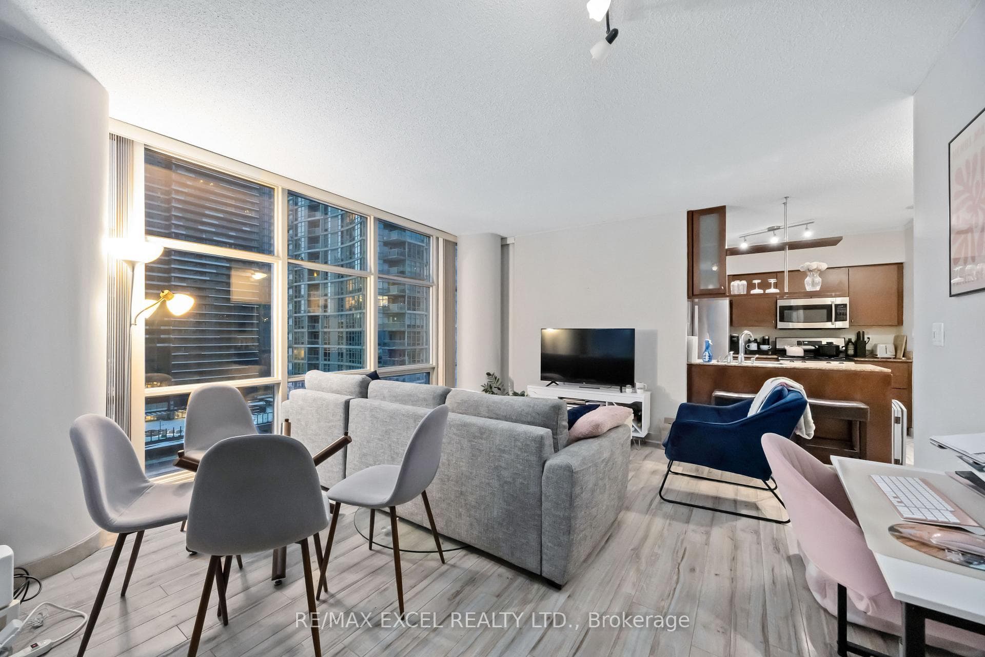 35 Mariner Terrace Unit 2603 photo 9