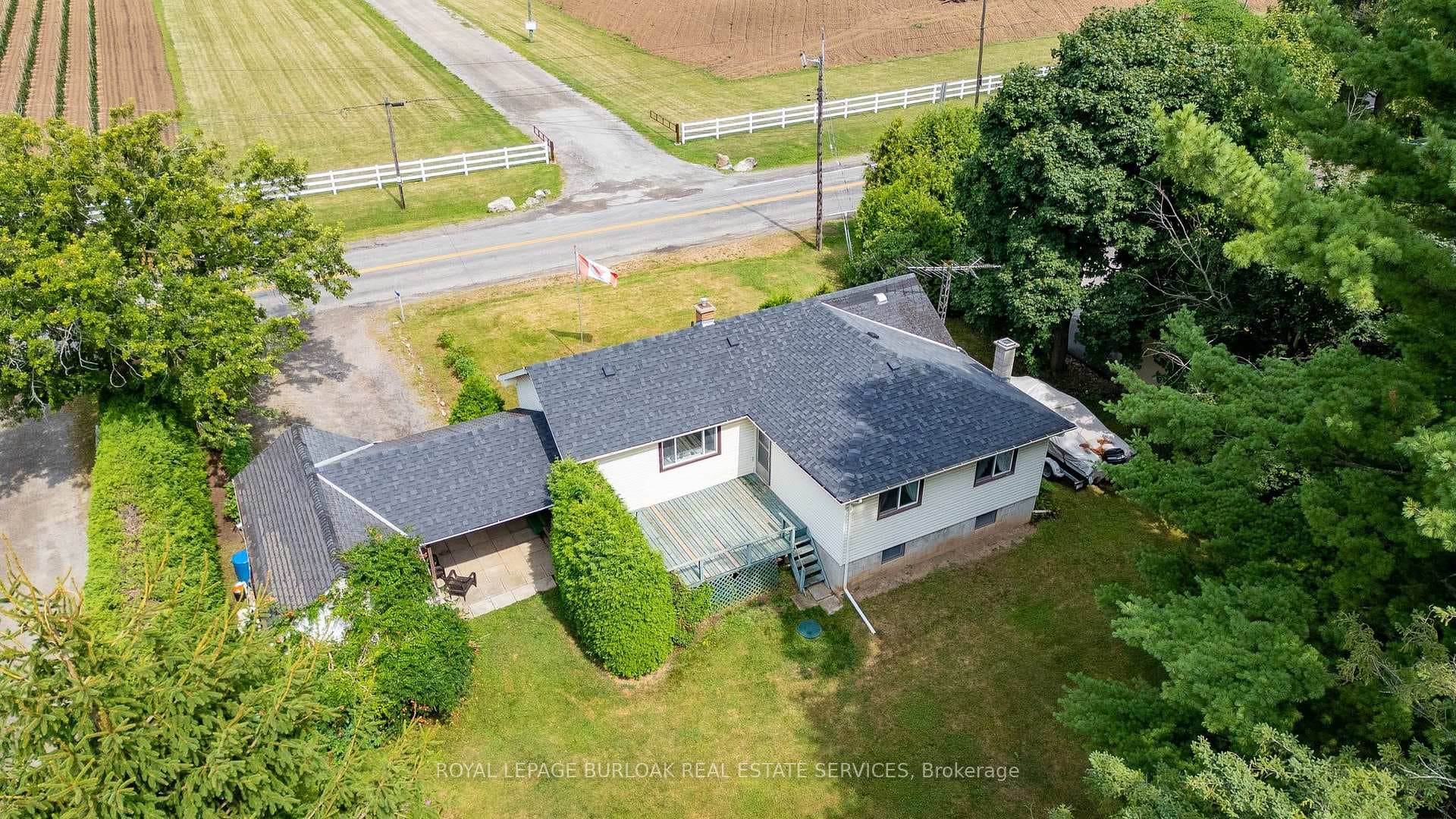 572 Parkside Drive photo 34