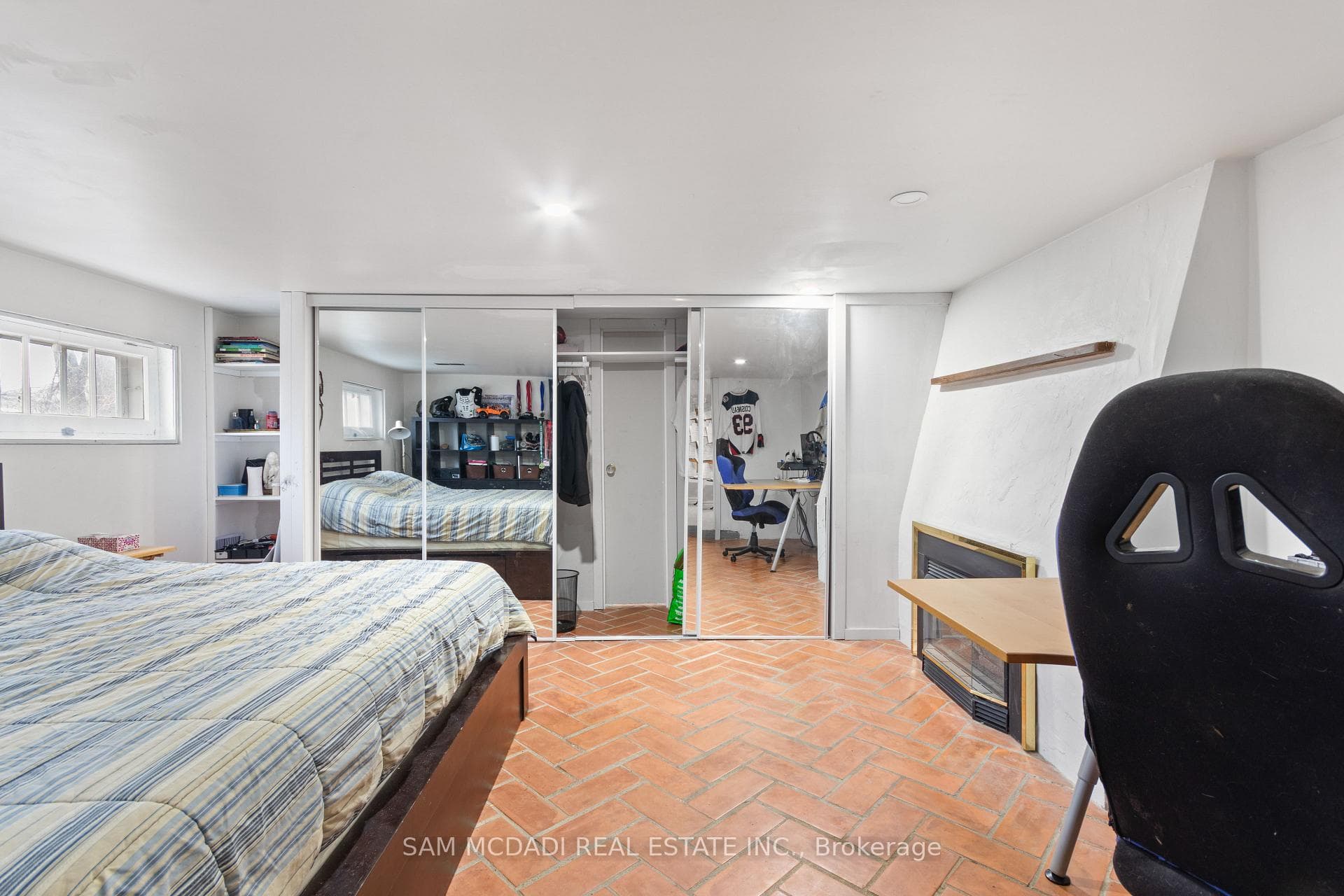 85 Yorkleigh Avenue photo 27