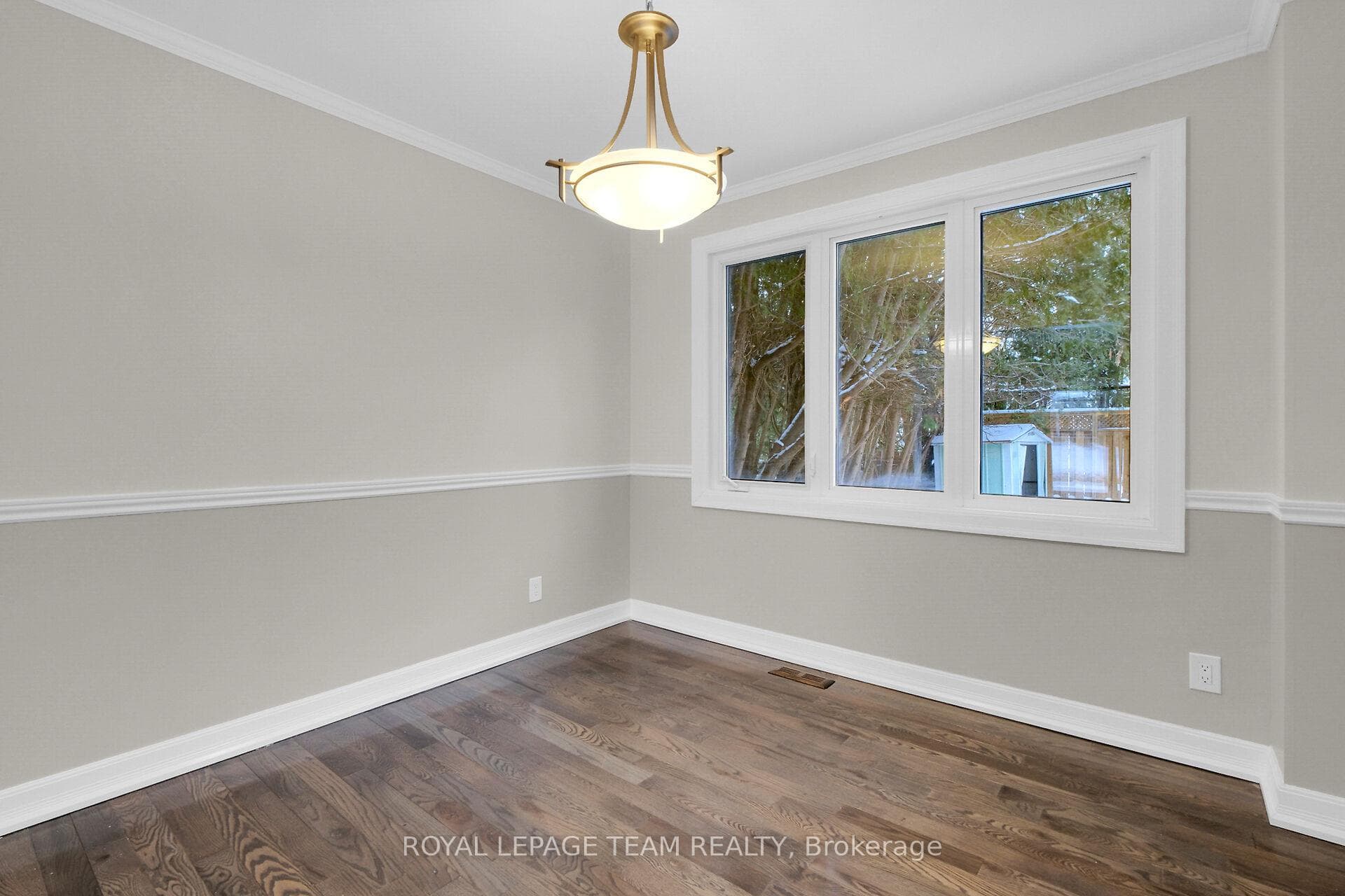 2193 Valley Drive photo 11