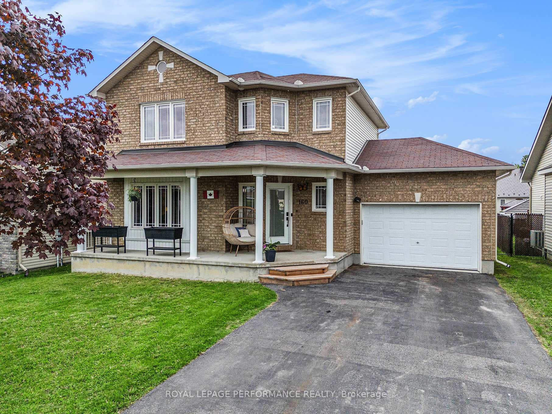 160 Filion Street photo 2