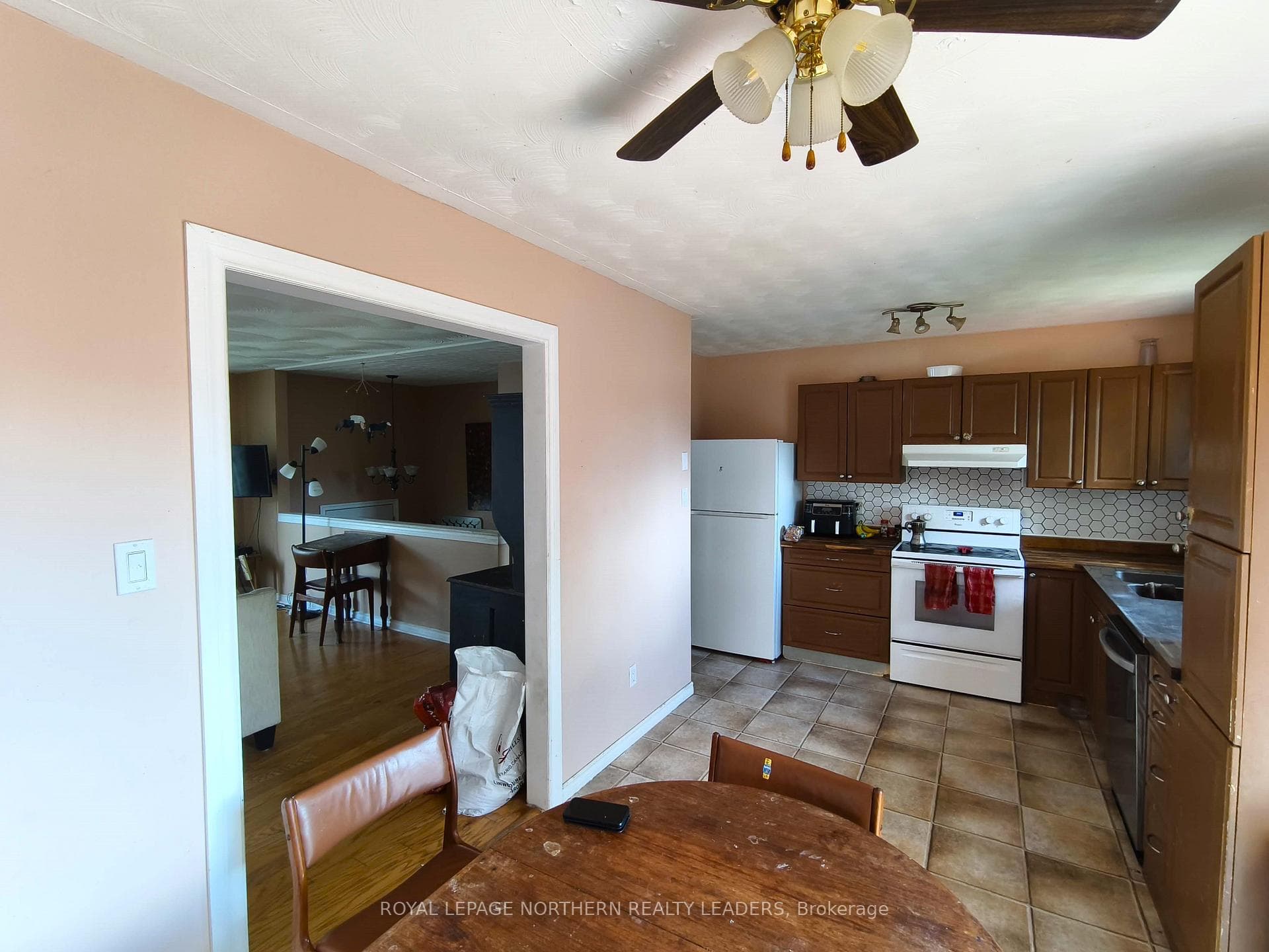 204 Ruth Street photo 7