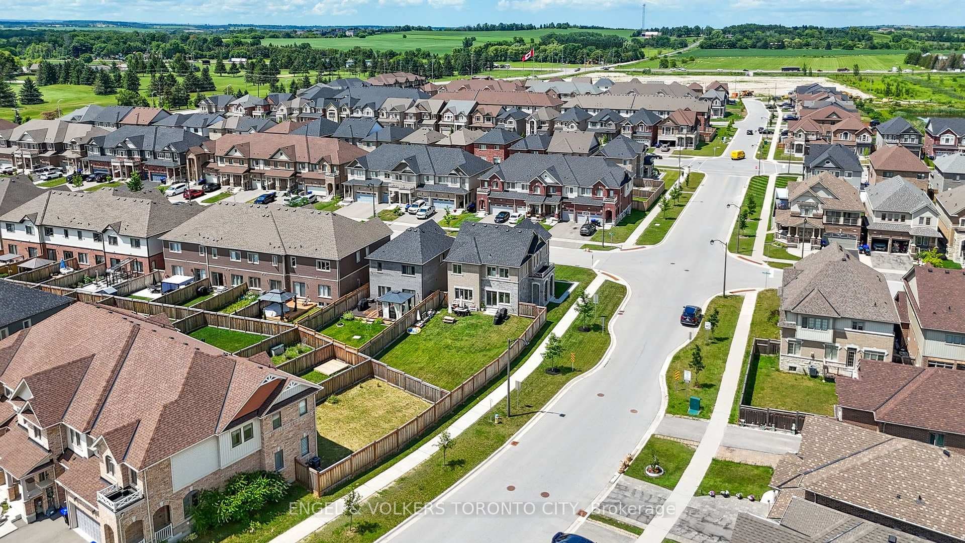 3 Arnold Crescent photo 40