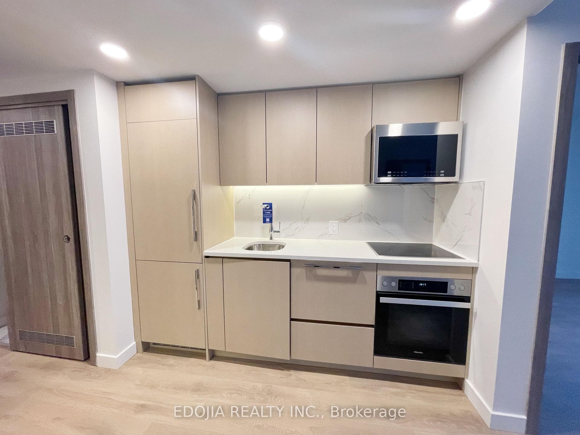 38 Widmer Street Unit 2305 photo 7