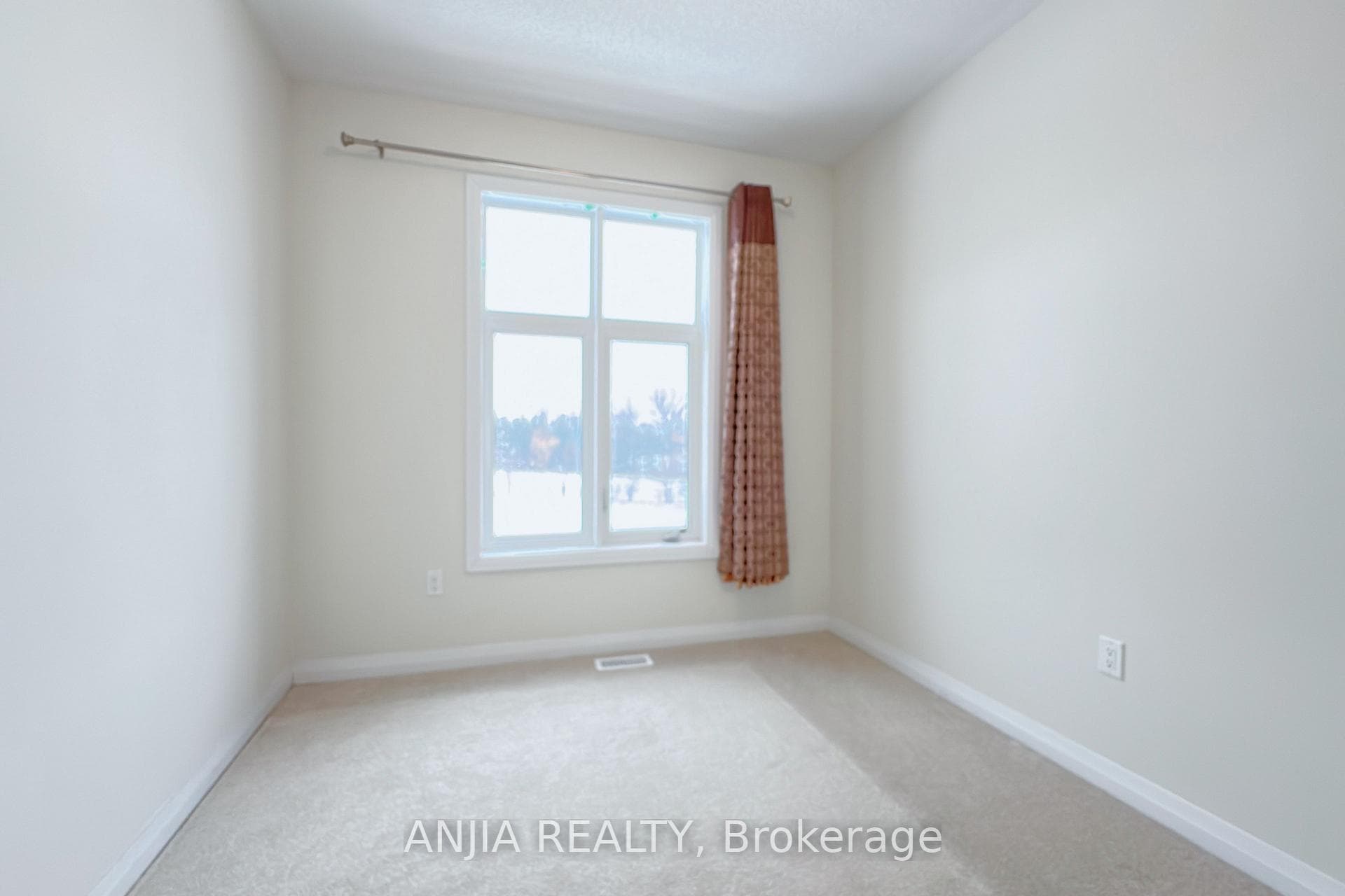 33 Millman Lane photo 19