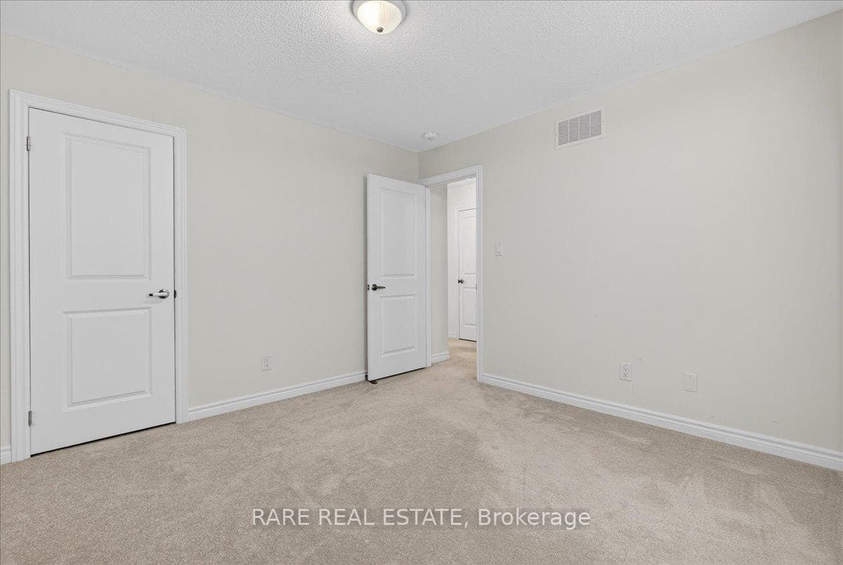 53 Rugman Crescent photo 28