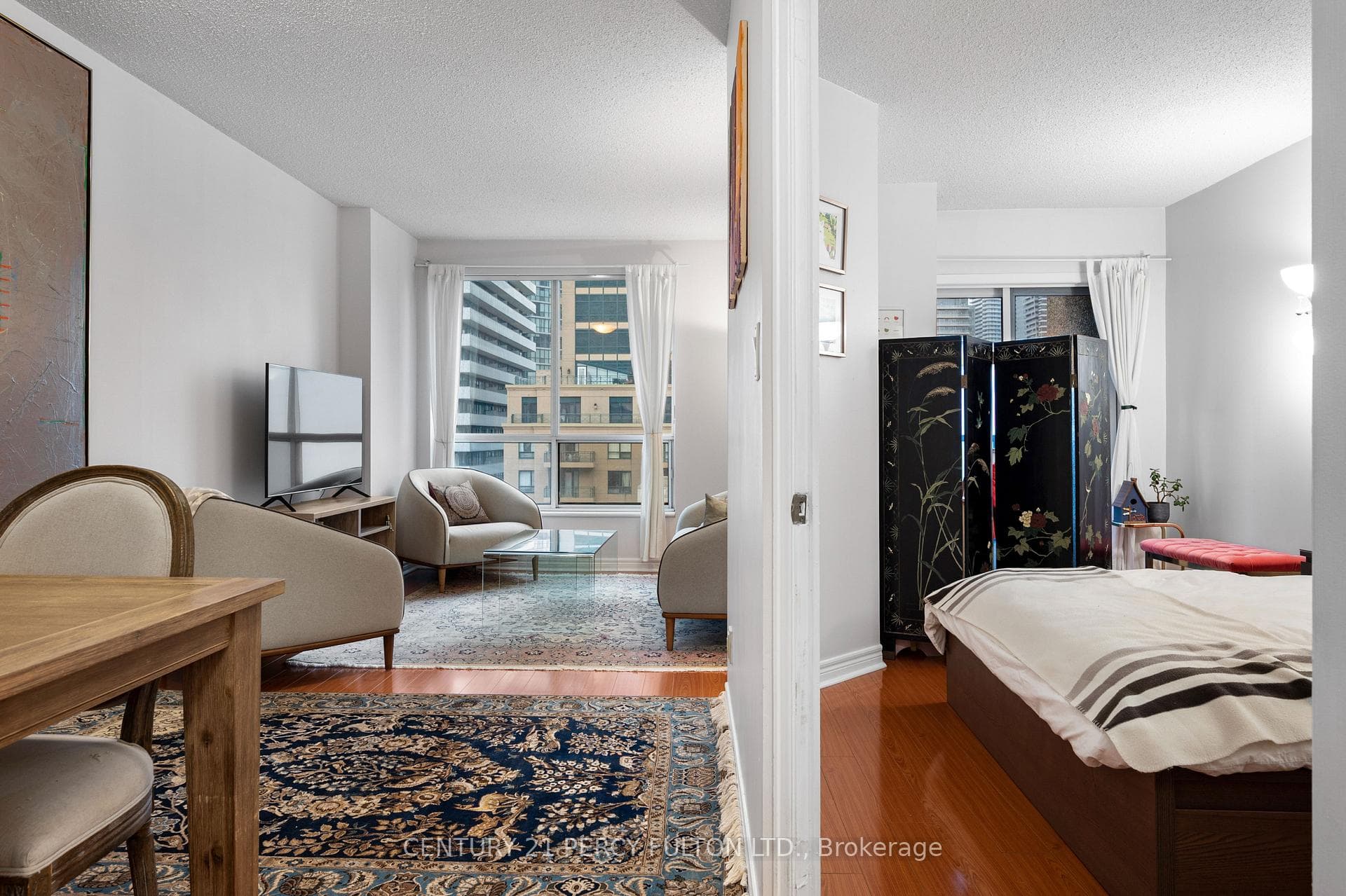 55 Bloor Street Unit 1808 photo 2