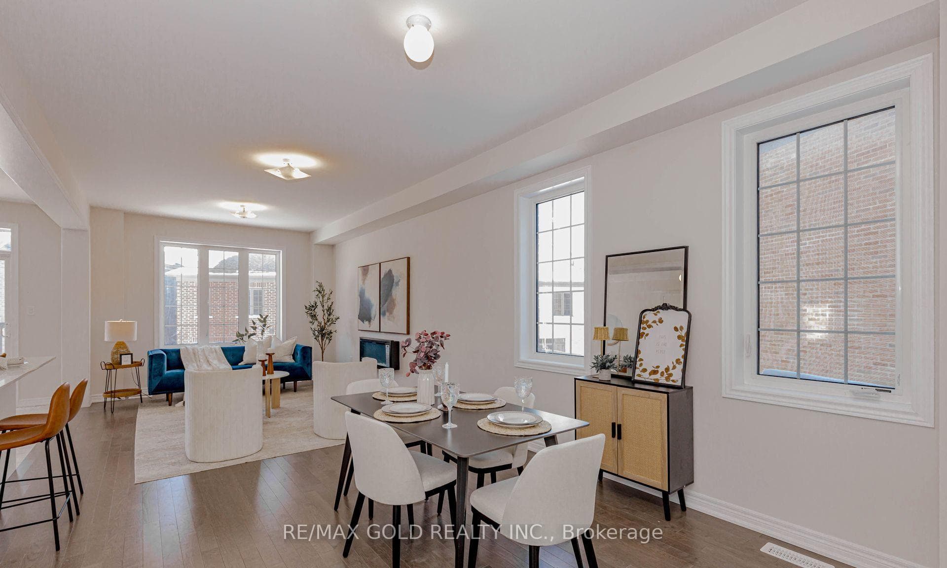 25 Sapwood Crescent photo 5