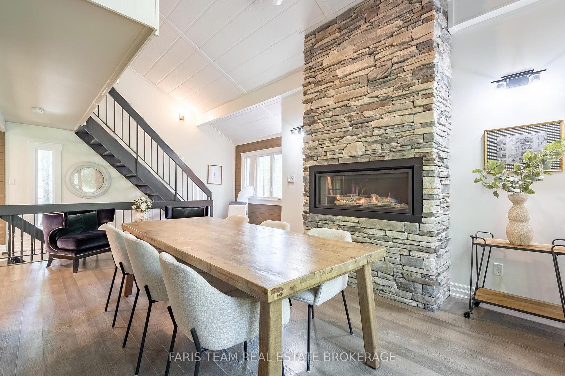 49 Huronwoods Drive photo 13