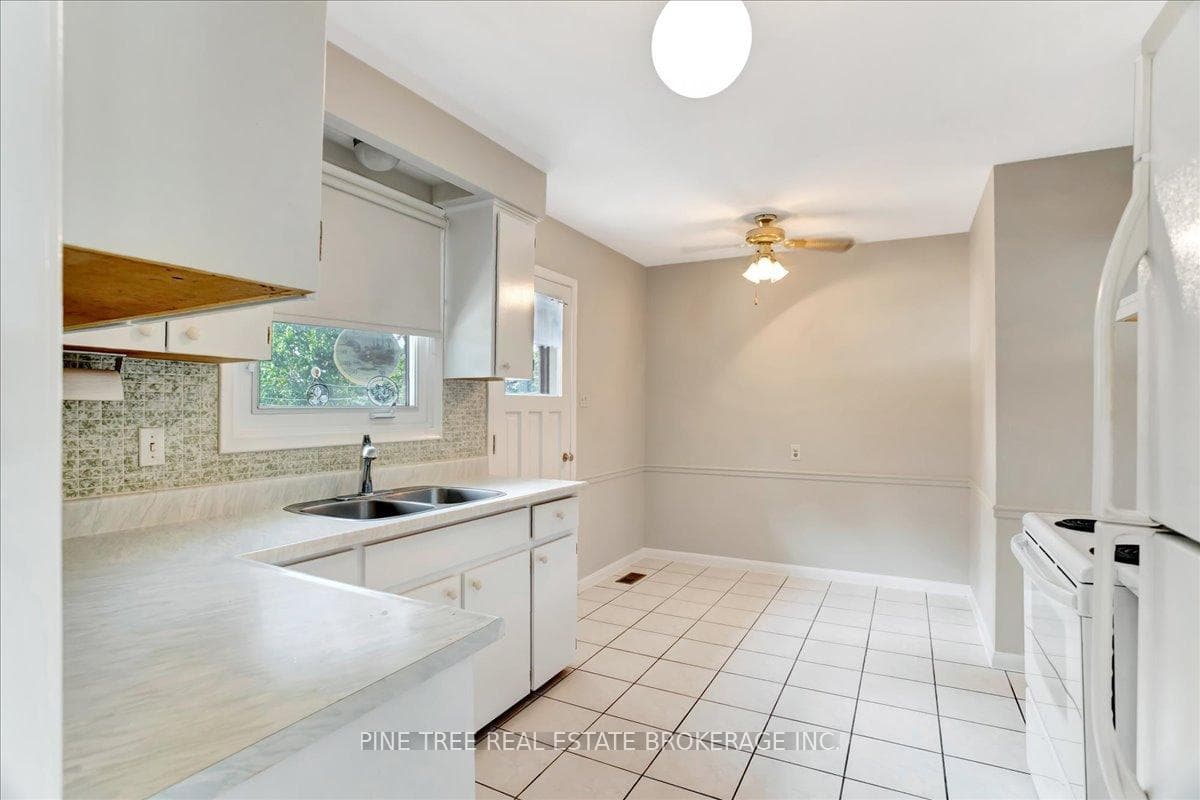 16 Lay Street photo 7