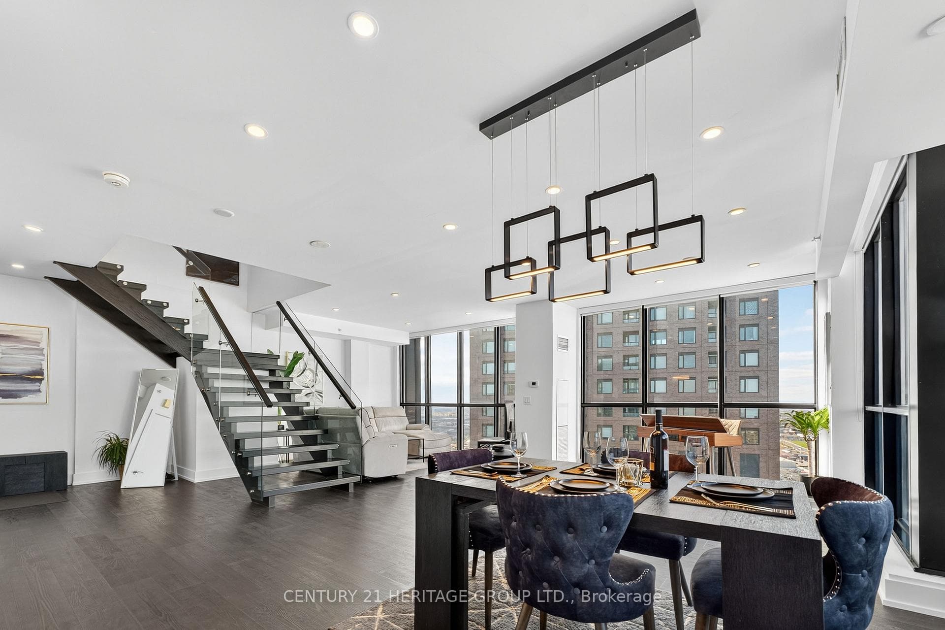 2910 Highway 7 Road Unit Ph05 (3605) photo 1