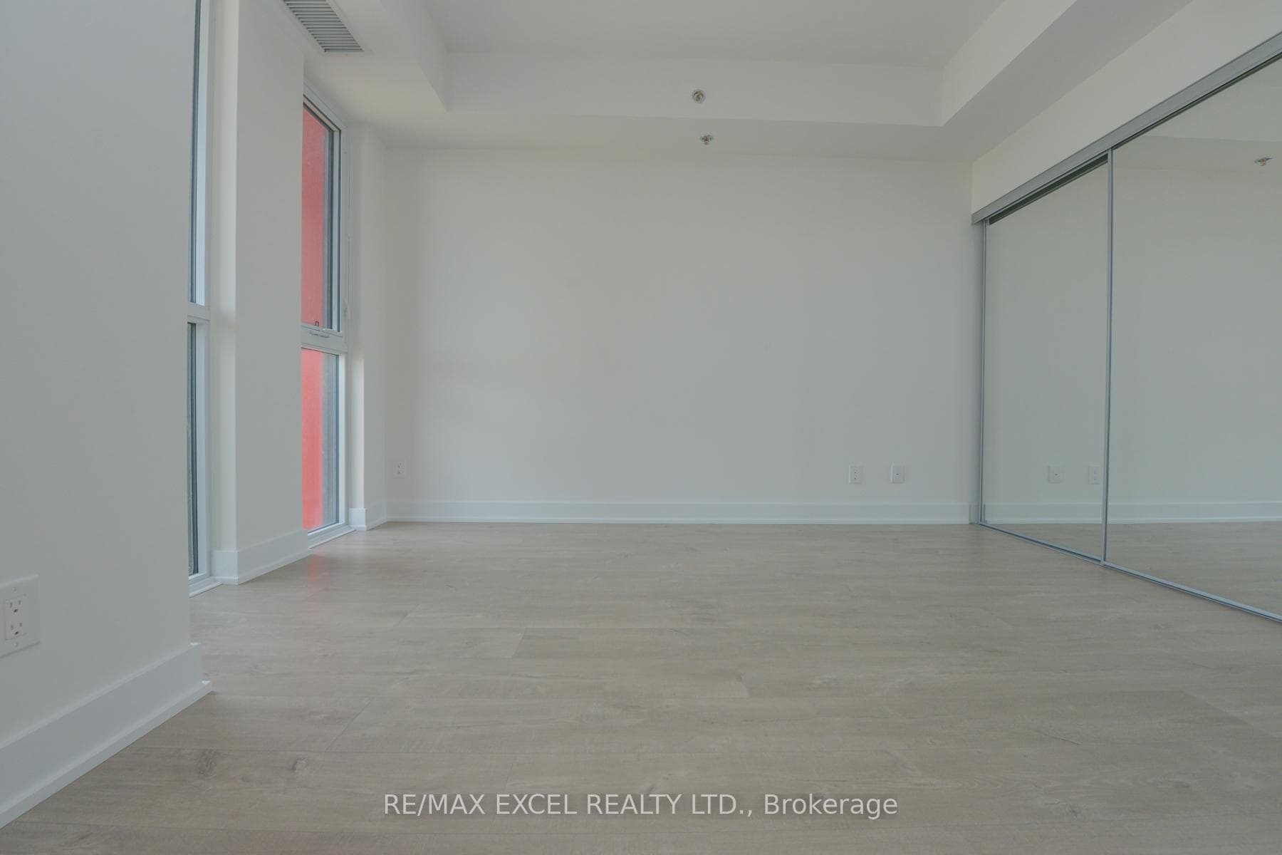 318 Richmond Street Unit 2502 photo 12