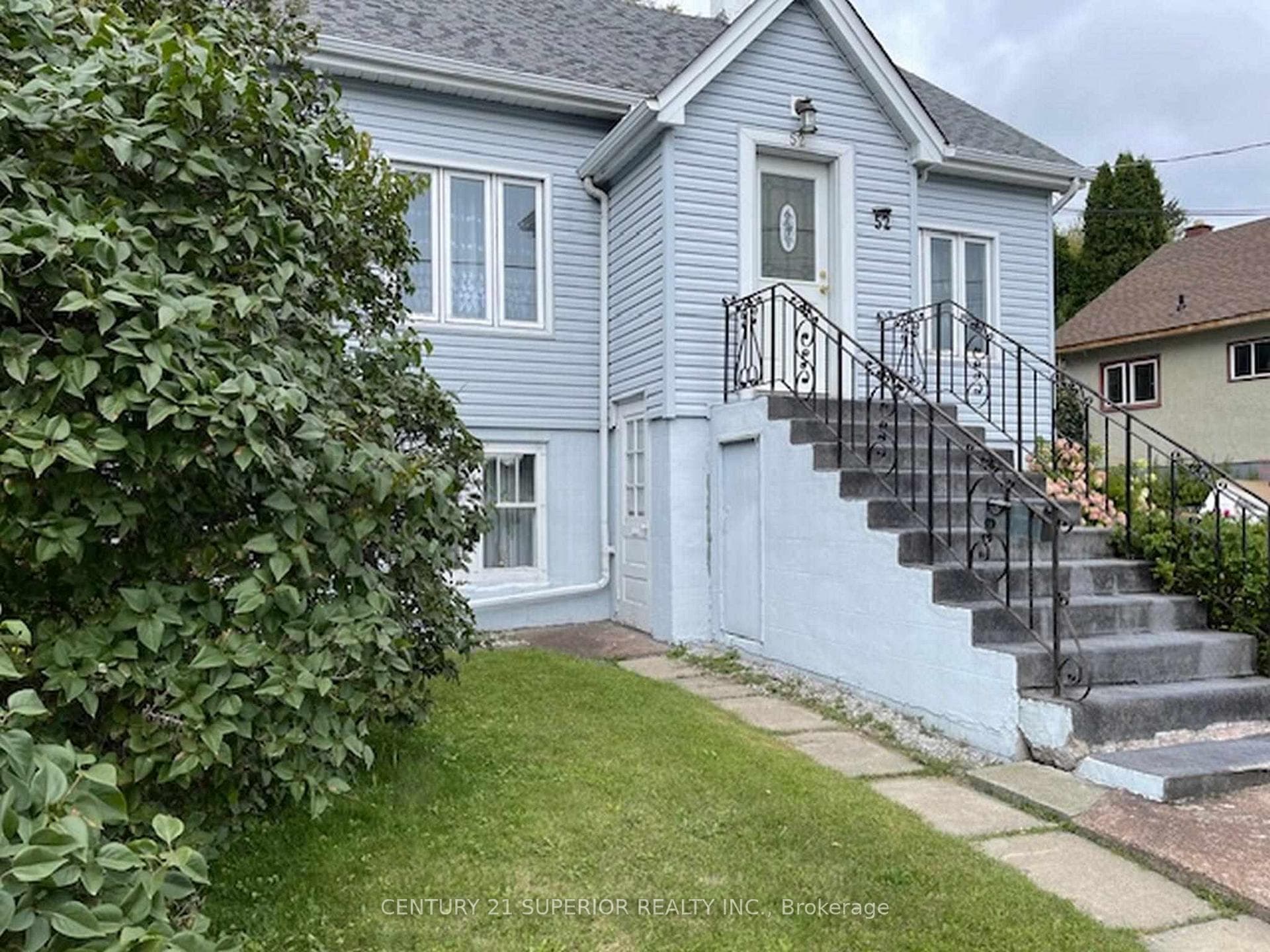 52 Dixon Street photo 2