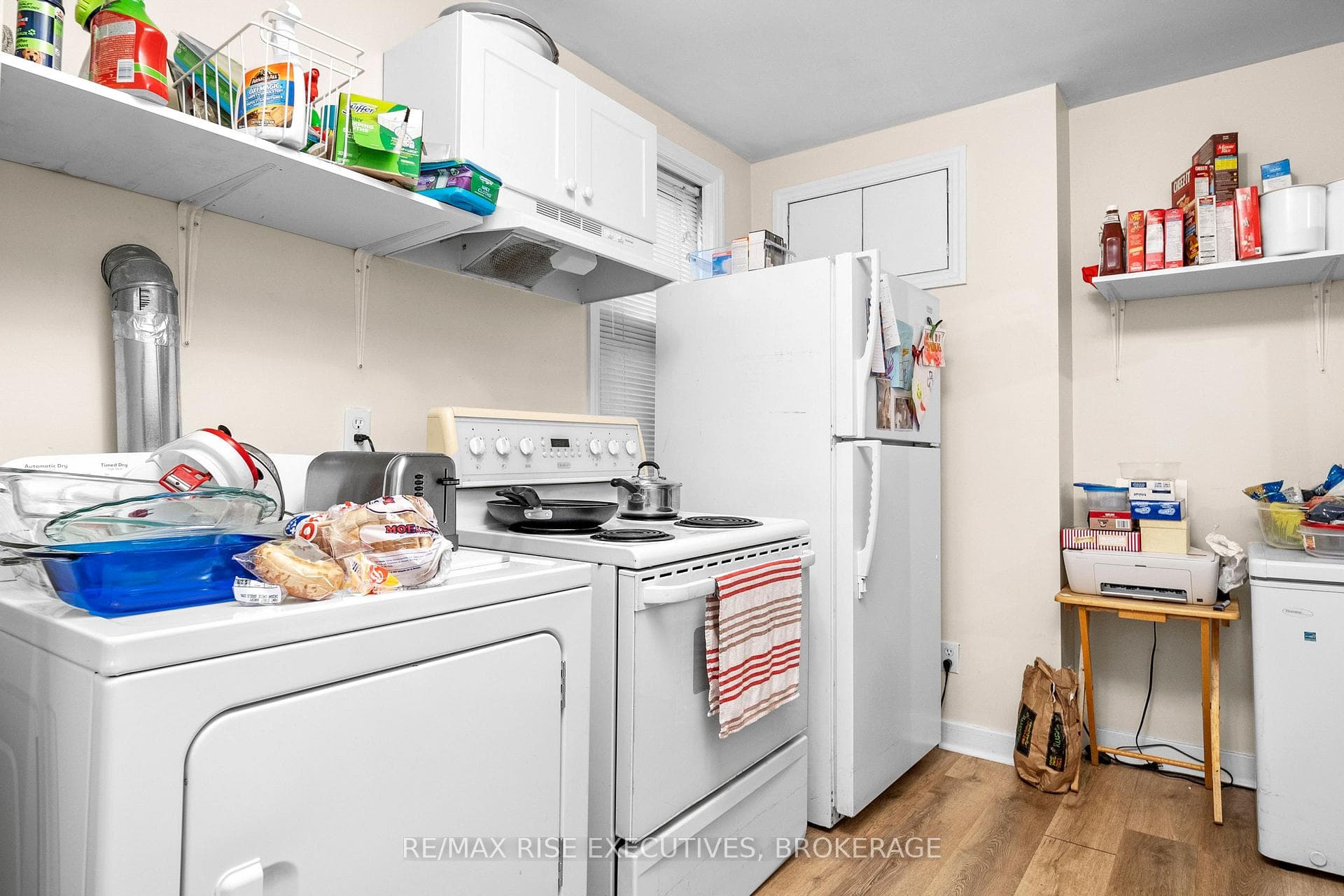 89 DUNDAS Street photo 27