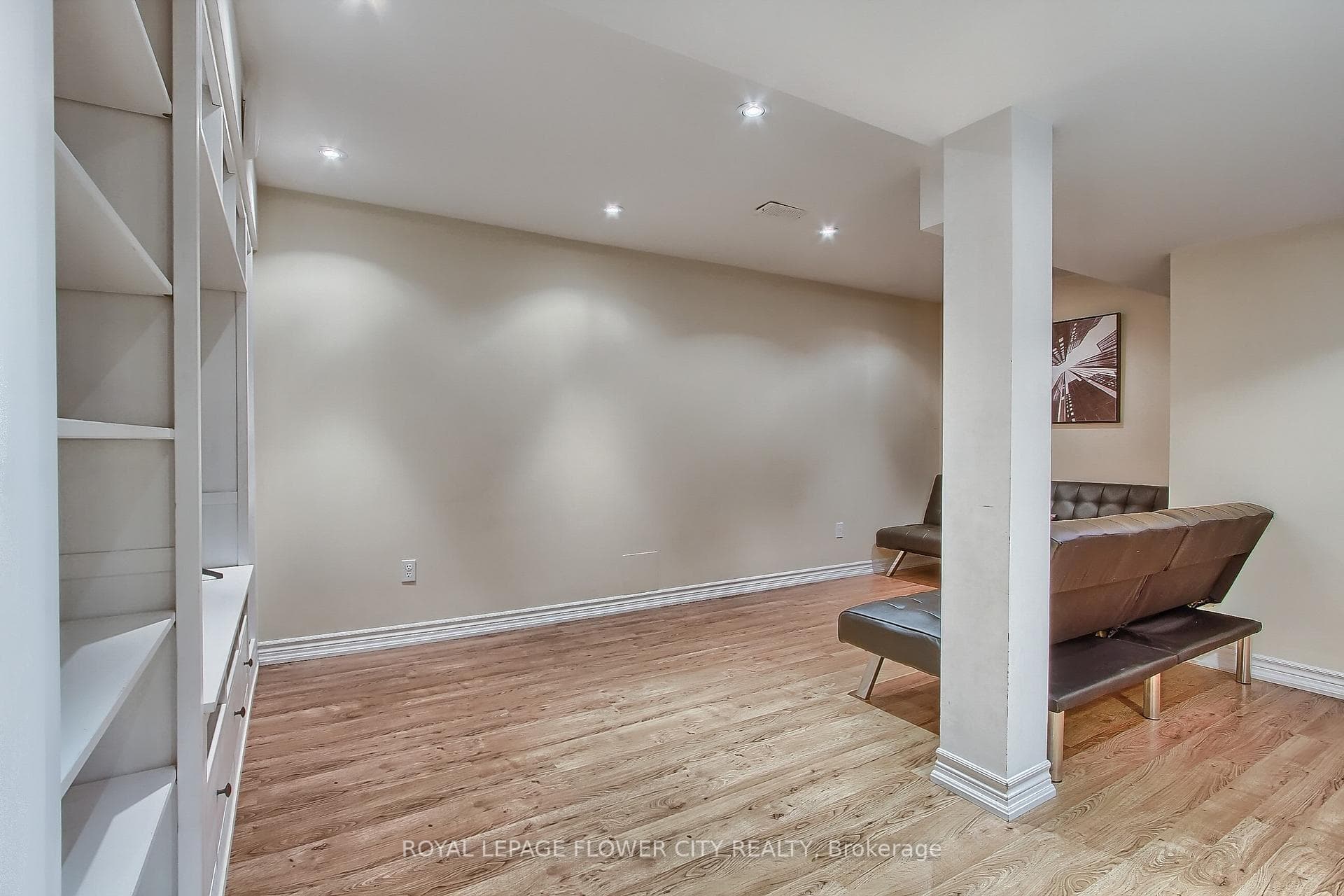 5528 Meadowcrest Avenue photo 34