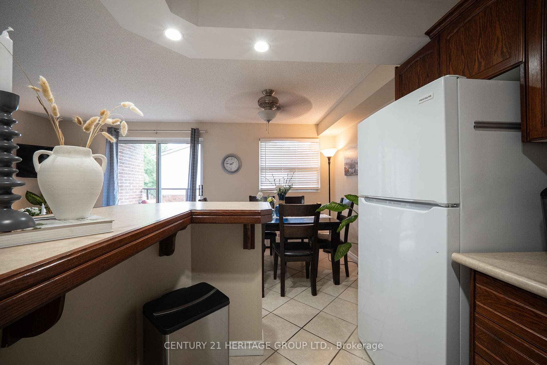 648 Grey Street Unit 203 photo 19