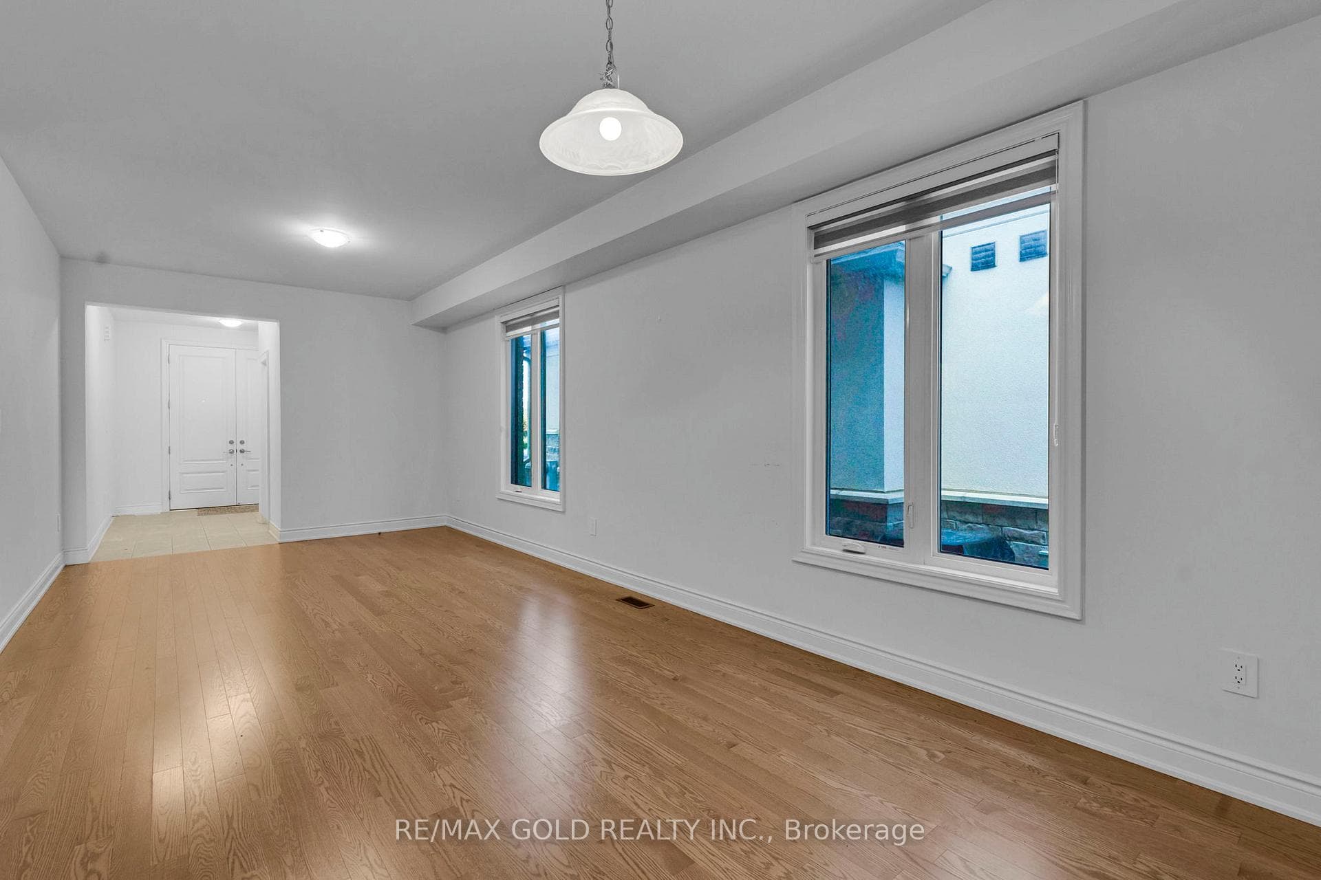 23 Bermondsey Way photo 7