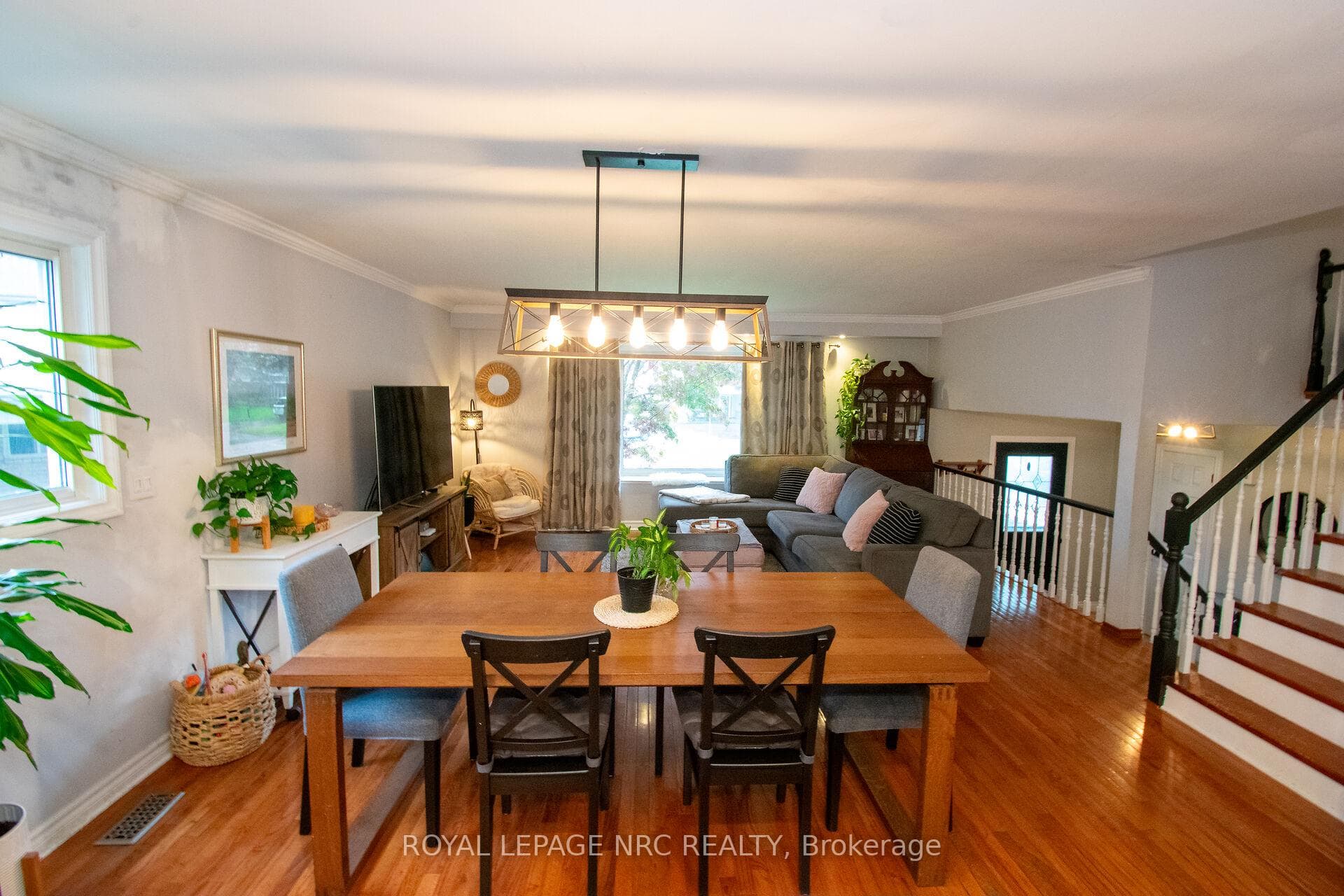 11 SHELDONBURY Court photo 19