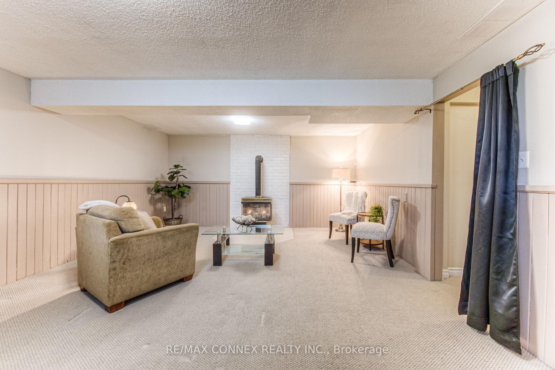 Tastefully Decorated Recreation Room