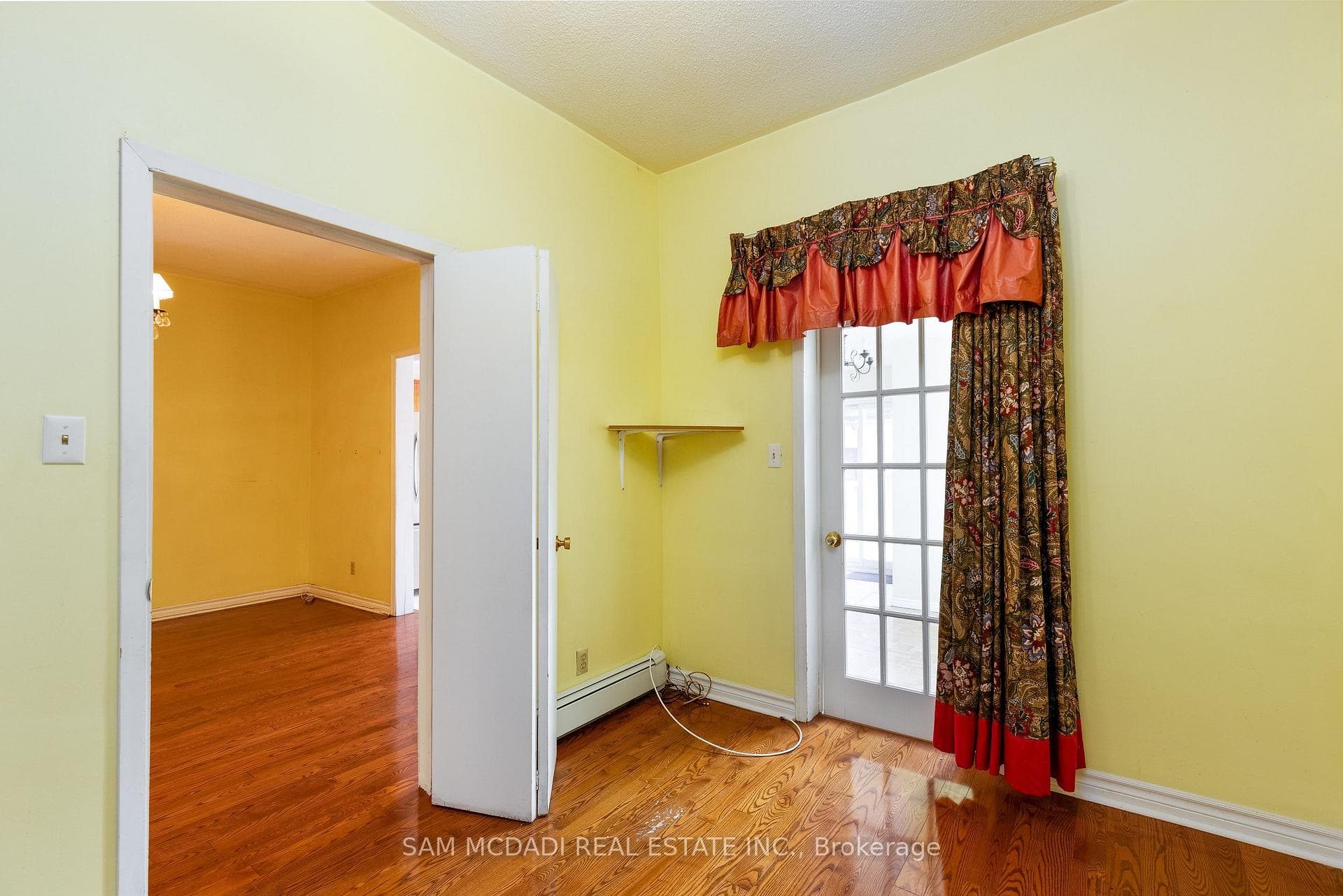 238A Bathurst Street photo 16