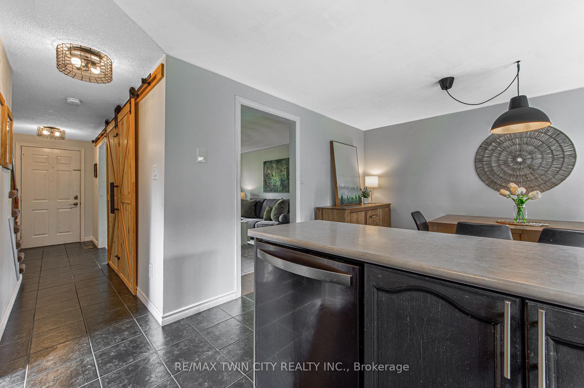 29 Benesfort Drive photo 12